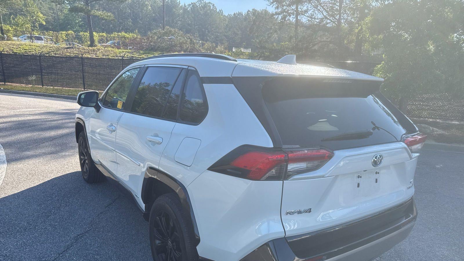 2022 Toyota RAV4 Hybrid SE