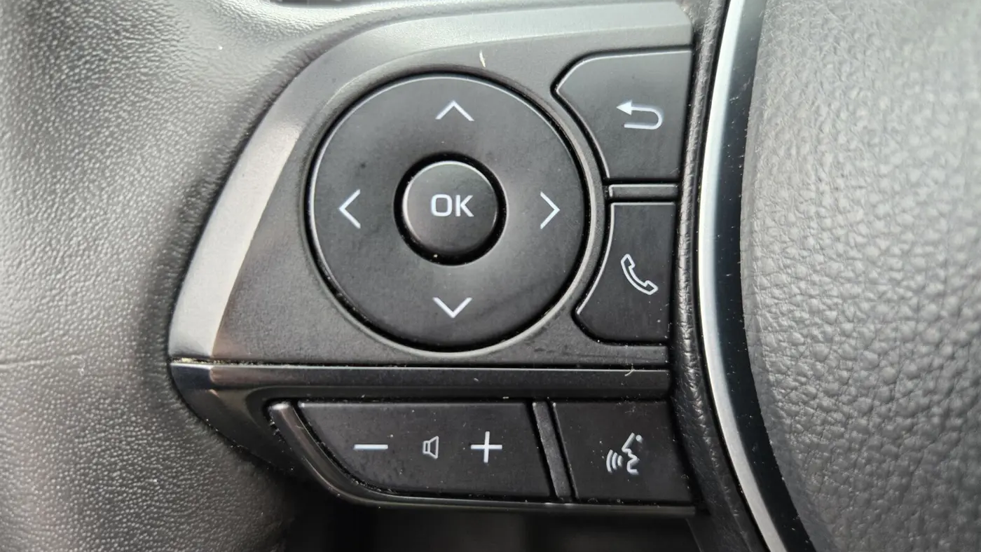 2023 Toyota RAV4 Hybrid SE