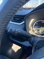 2022 RAV4 Hybrid Thumbnail 16