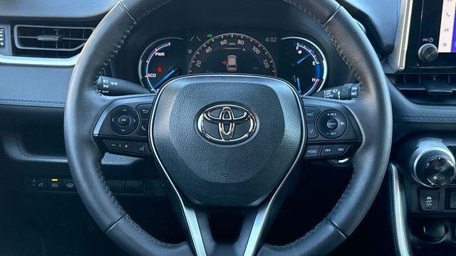 2023 Toyota RAV4 Hybrid SE