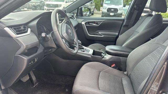 2024 Toyota RAV4 Hybrid SE