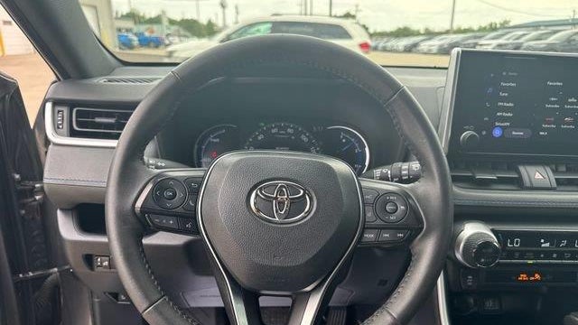 2024 Toyota RAV4 Hybrid SE