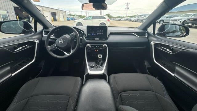 2024 Toyota RAV4 Hybrid SE