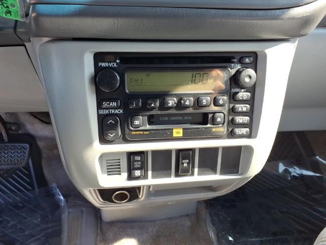 2003 Toyota Sienna - $4,785