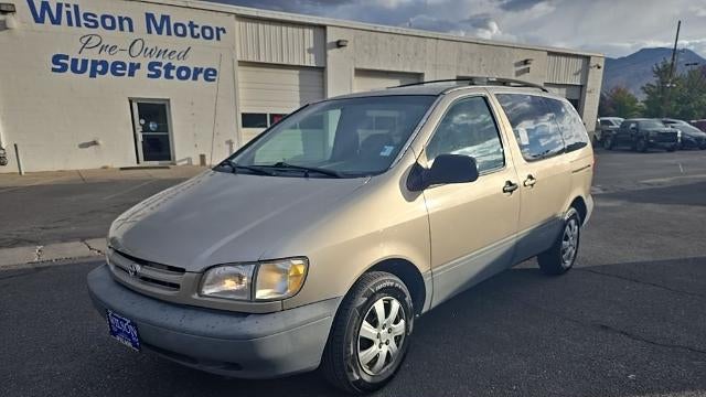 Preowned 2000 Toyota Sienna LE for Sale