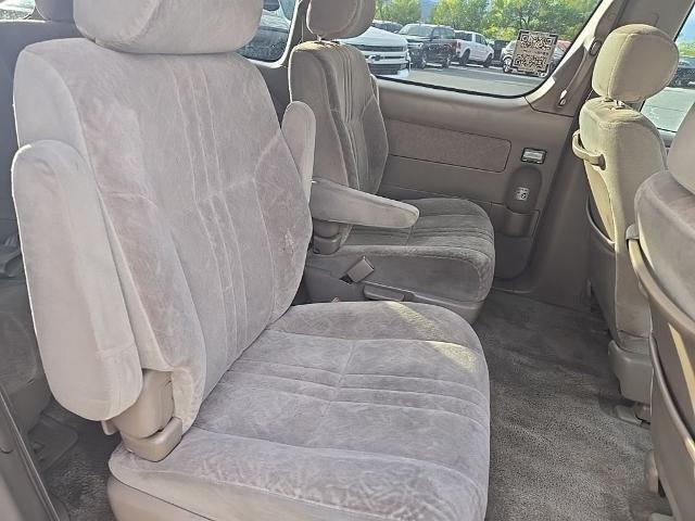 2000 Toyota Sienna - $4,022