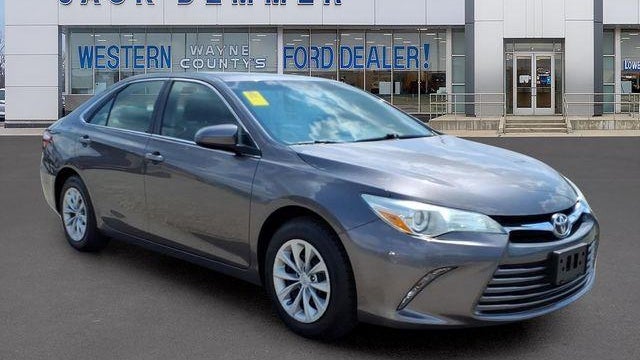 Preowned 2015 Toyota Camry SE for Sale