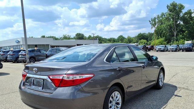 2015 Toyota Camry SE