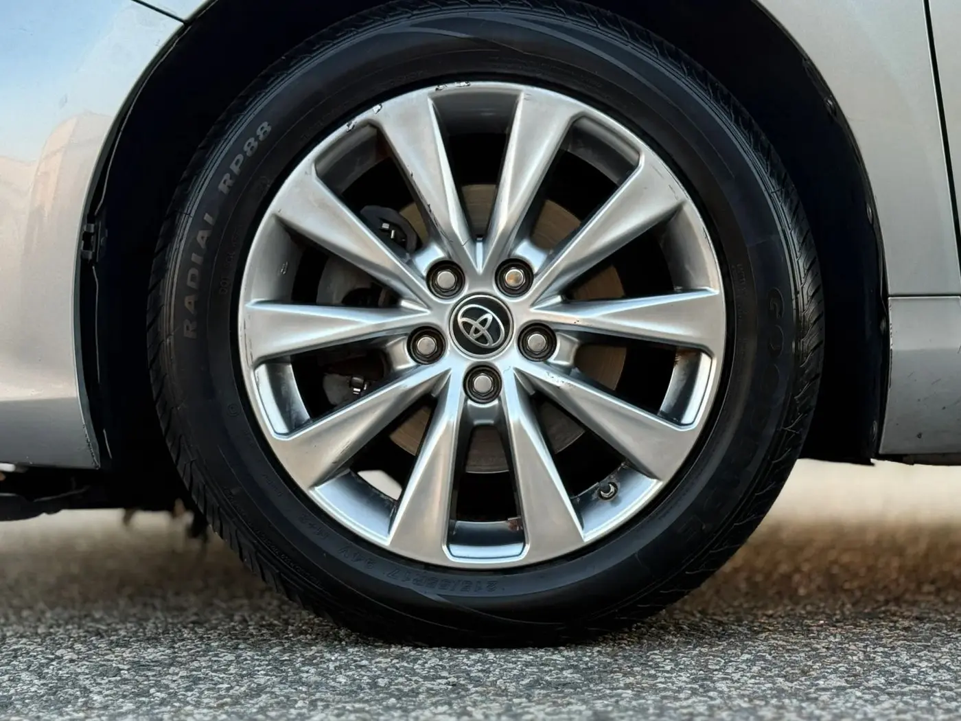 2015 Toyota Camry - $10,950
