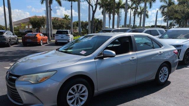 2016 Toyota Camry LE