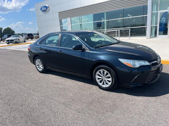 2016 Toyota Camry - $13,399