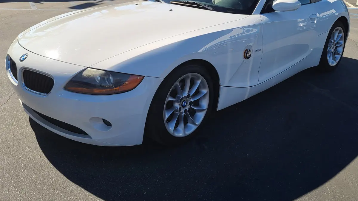 2003 BMW Z4 2.5i