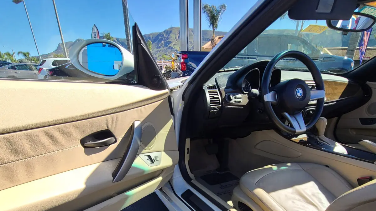 2003 BMW Z4 2.5i