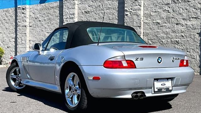 2002 BMW Z3 2.5i