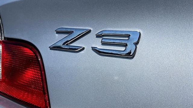 2002 BMW Z3 2.5i