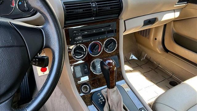 2002 BMW Z3 2.5i