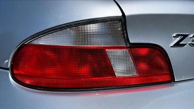 2002 BMW Z3 2.5i