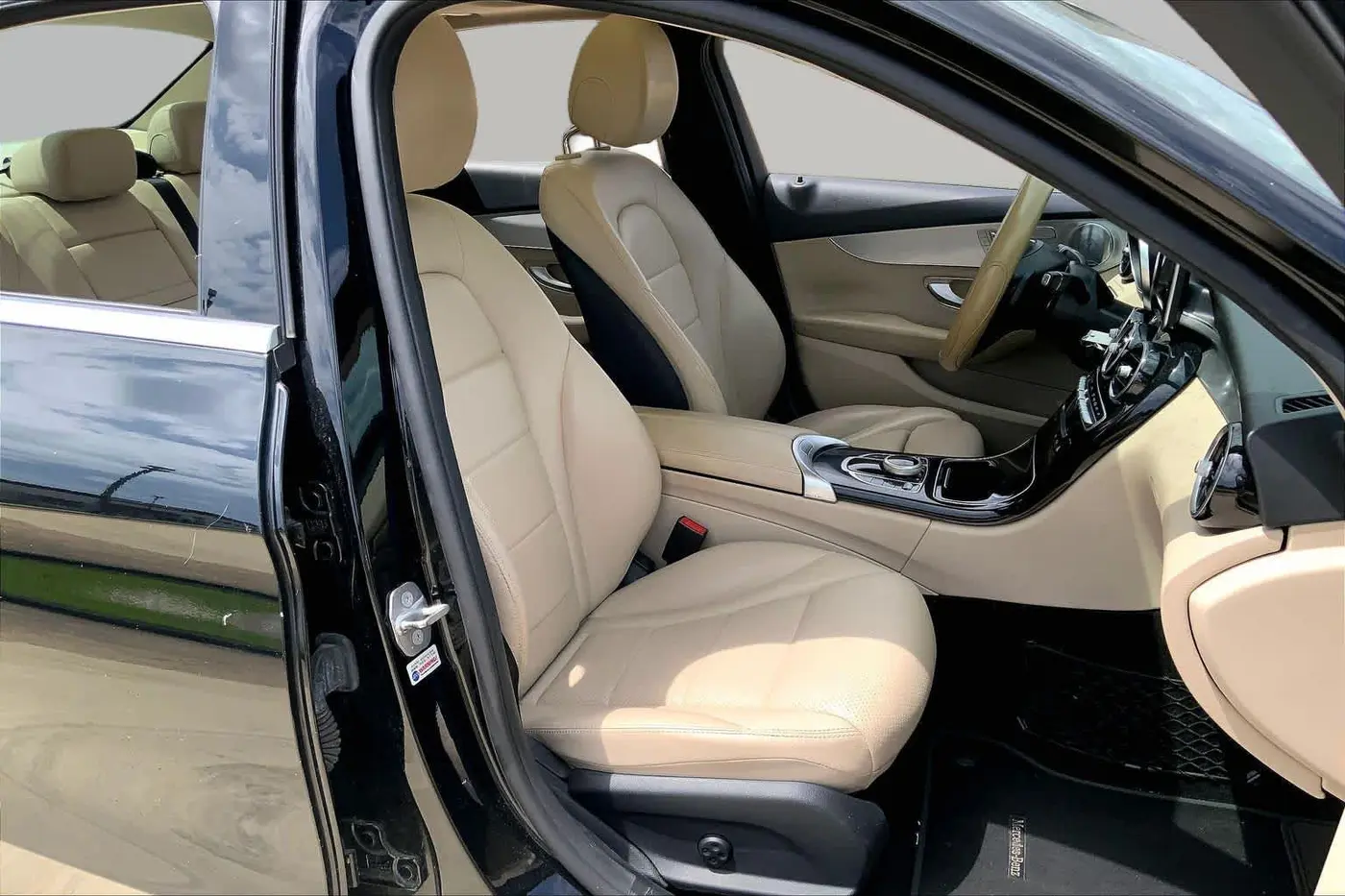 2017 Mercedes-Benz C-Class - $18,785