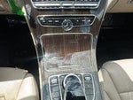 2018 C-Class Thumbnail 26