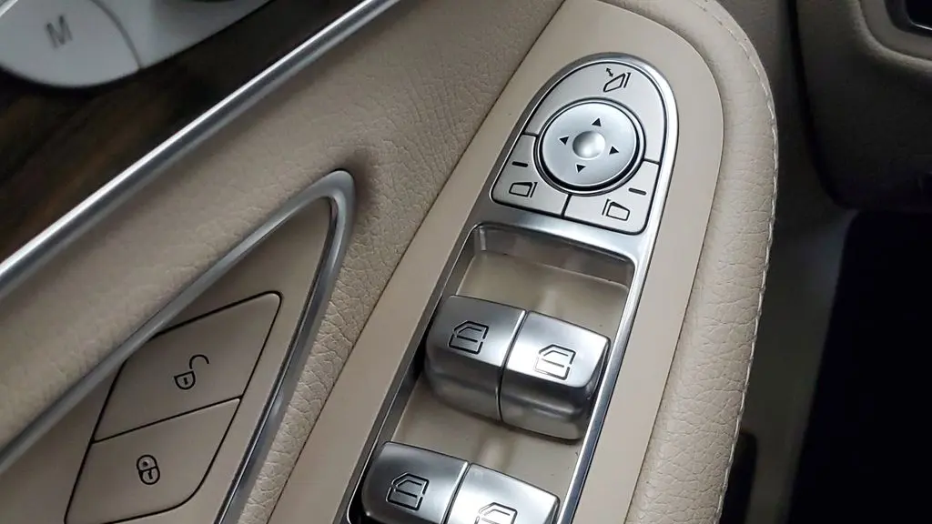 2018 Mercedes-Benz C-Class C 300 4MATIC
