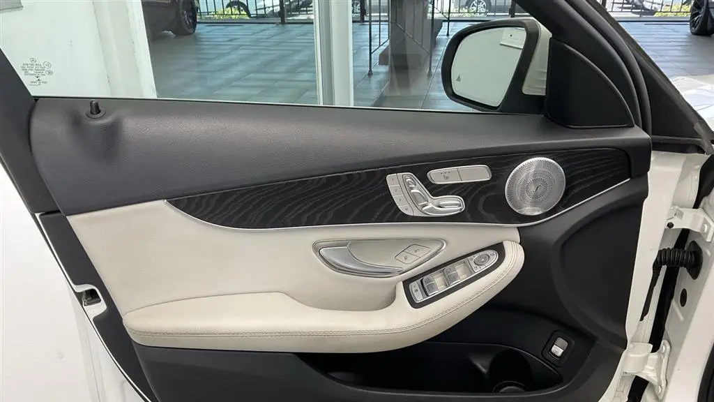 2017 Mercedes-Benz C-Class C 300 Luxury 4MATIC