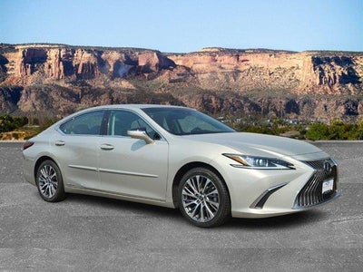 Photo of a 2019 Lexus ES 300H 4DR Sedan for sale