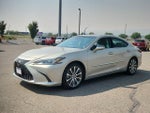 2019 ES 300h Thumbnail 5
