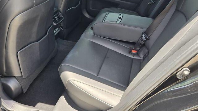 2024 Lexus ES 300h F SPORT Handling