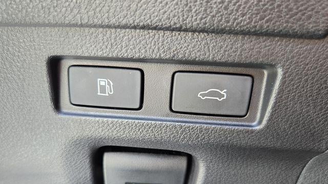2024 Lexus ES 300h F SPORT Handling