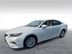 2017 ES 350 Thumbnail 3