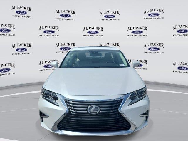 2017 Lexus ES - $25,200