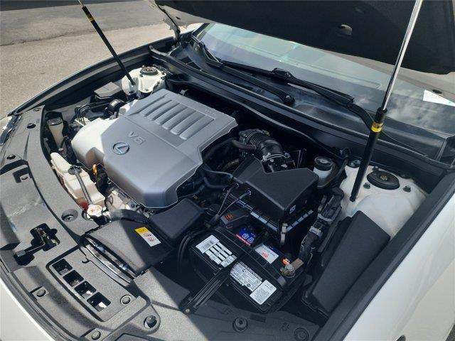 2017 Lexus ES - $25,200