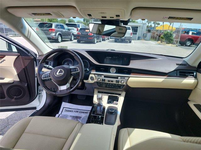 2017 Lexus ES - $25,200