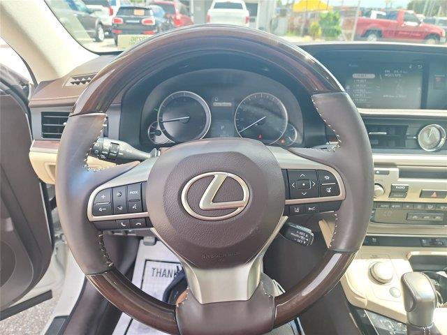 2017 Lexus ES - $25,200