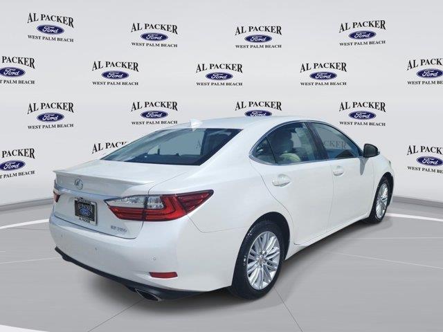 2017 Lexus ES - $24,171
