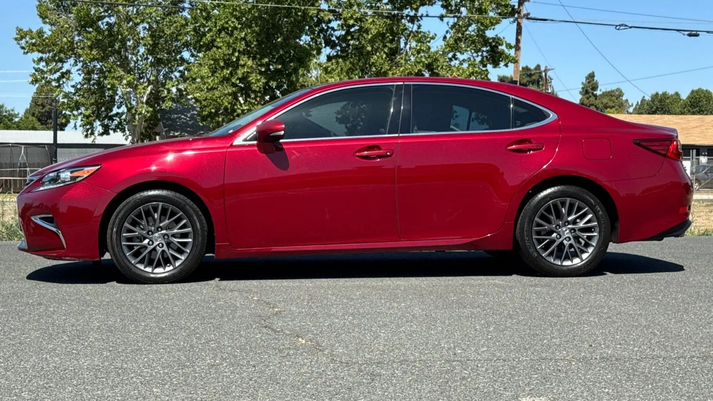 2018 Lexus ES 350 Base