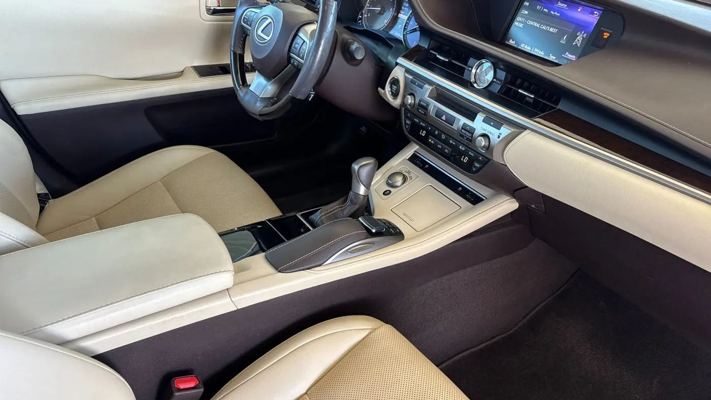 2018 Lexus ES 350 Base