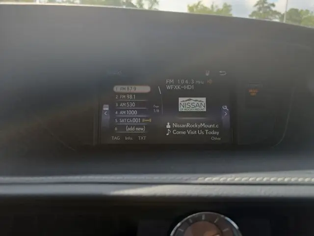 2017 Lexus ES - $12,299