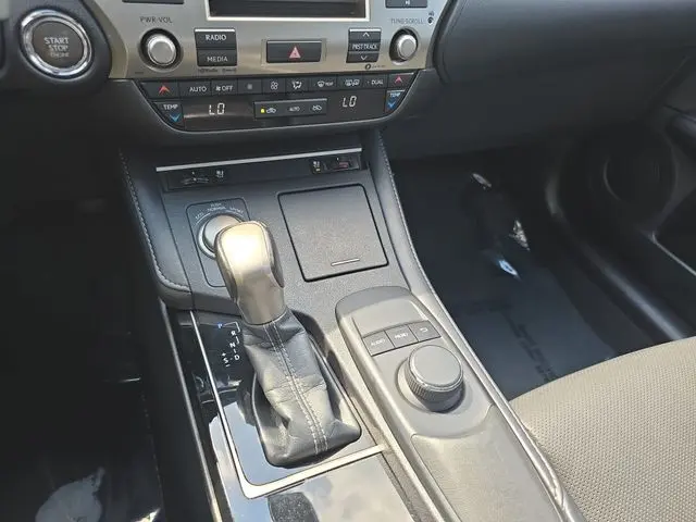 2017 Lexus ES - $12,299