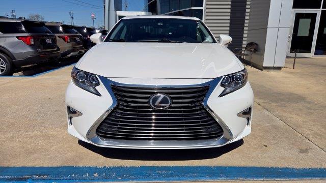 2018 Lexus ES - $21,601