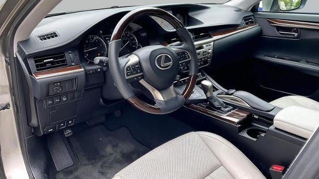 2017 Lexus ES 350 Base