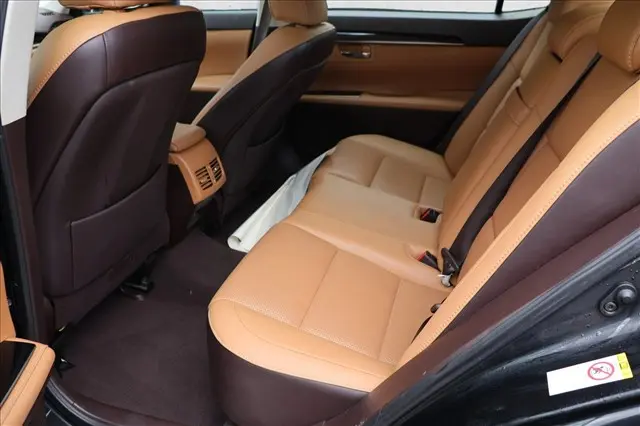 2018 Lexus ES - $22,999
