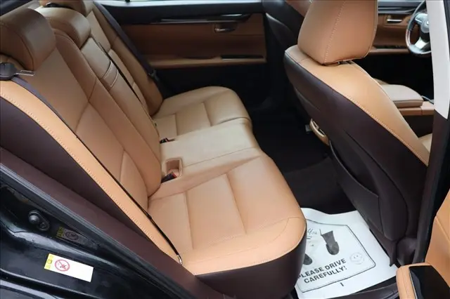 2018 Lexus ES - $22,999