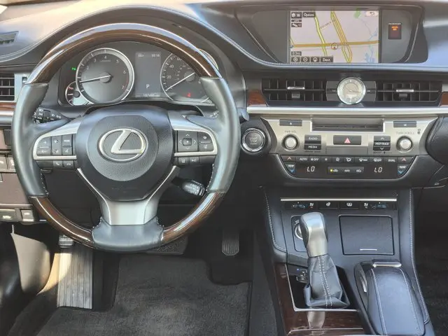 2016 Lexus ES - $19,474