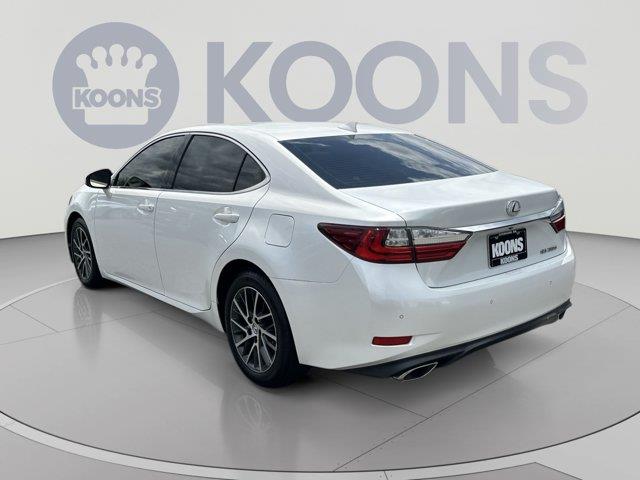 2017 Lexus ES - $24,005