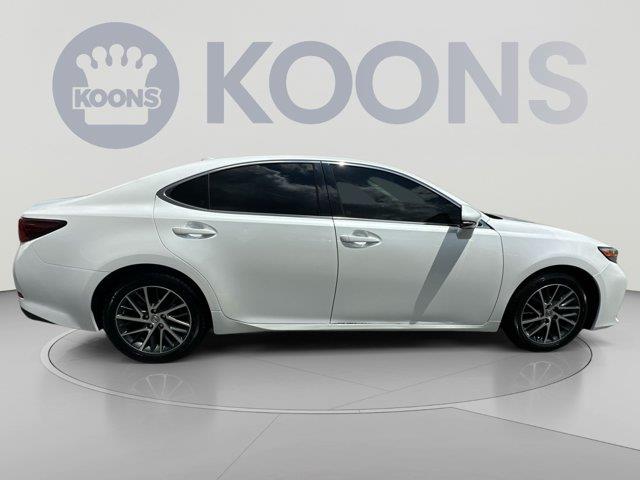 2017 Lexus ES - $24,005