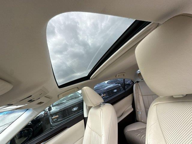 2017 Lexus ES - $24,005