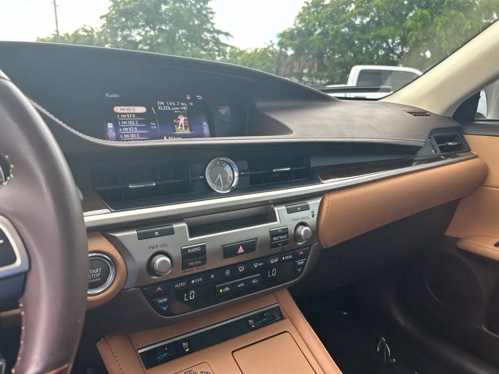 2018 Lexus ES - $24,683