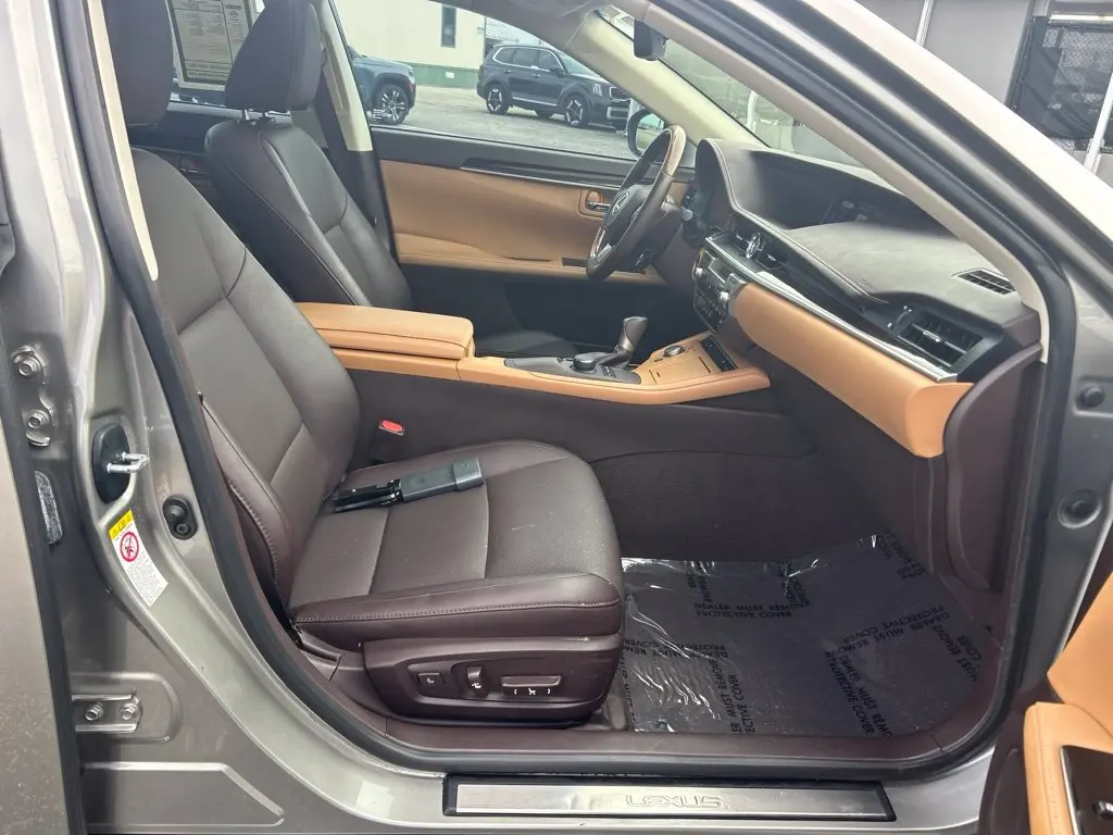 2018 Lexus ES - $24,683