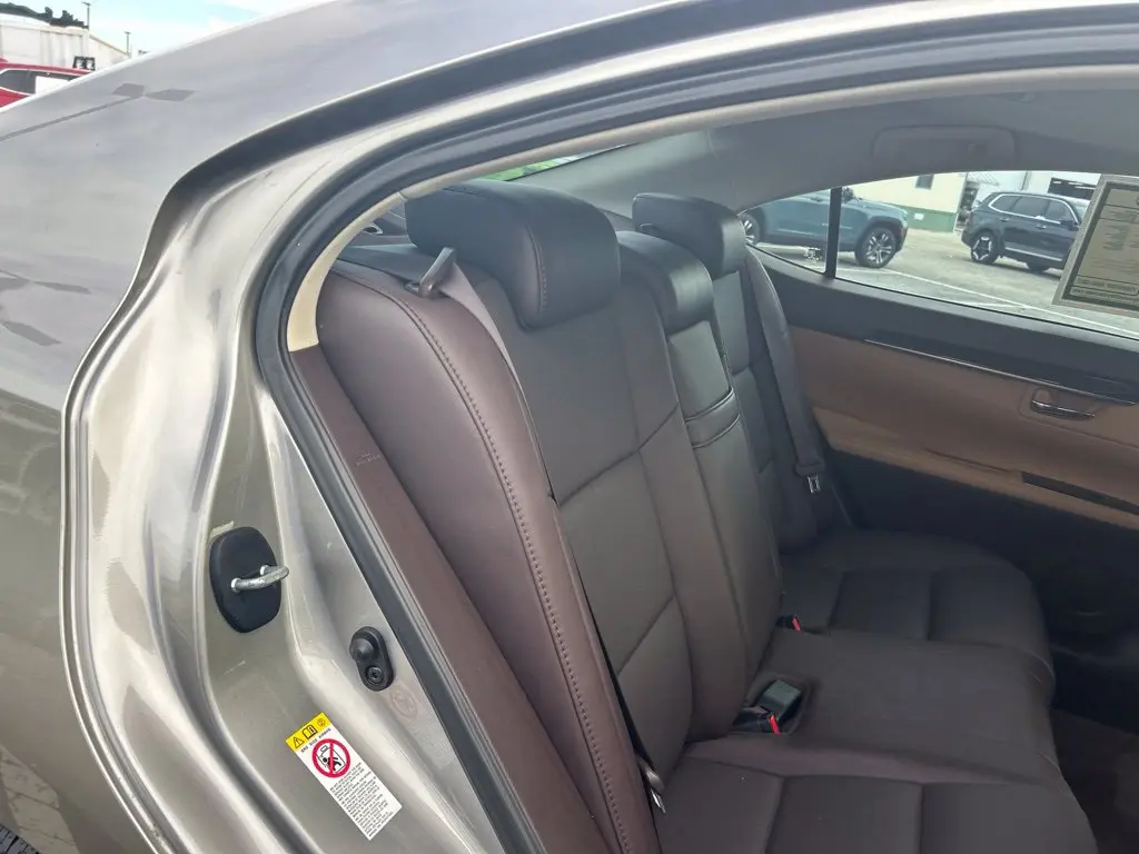 2018 Lexus ES - $24,683
